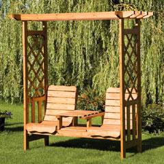 Garden furniture made of wood: top-5 reasons for choosing!