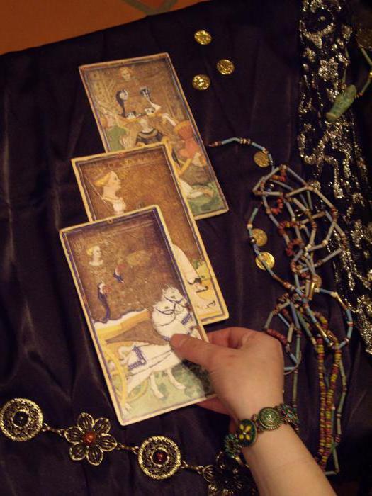 A quick and understandable guessing for the near future on the Tarot