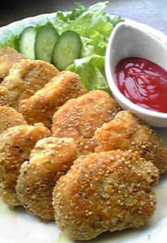 Chicken cutlets with zucchini and cottage cheese