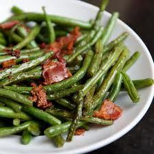 Simple and healthy dishes from frozen green beans
