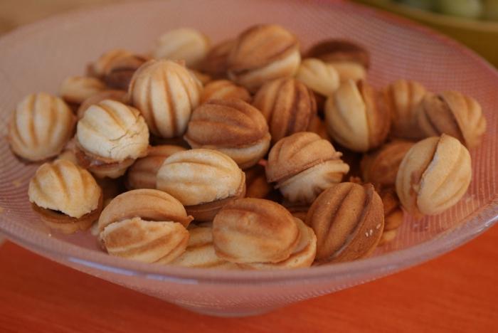 recipe for nuts with boiled condensed milk
