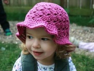 Crochet headwear for girls: diagram, description, useful tips