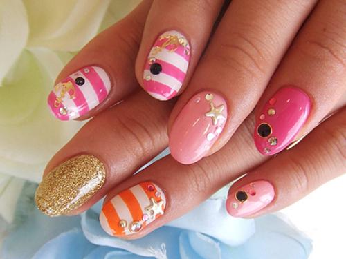 nail design in marine style 