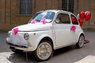 How to decorate a car for a wedding with your own hands: useful tips