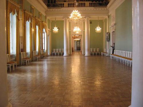 Anichkov Palace - a historical monument of St. Petersburg